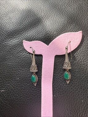 Vintage 925 Sterling Silver  Green Onyx Teardrop Dangle Earrings